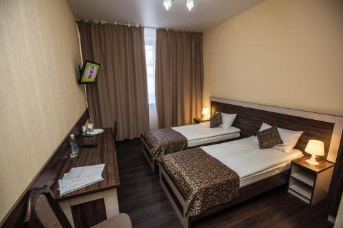 Fox Hotel - image 9