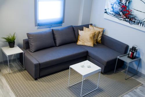 Cozy two bedroom home-Free parking