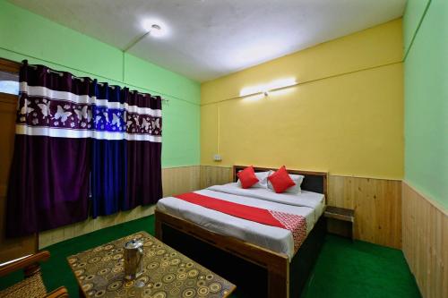 Photo of OYO 27987 Hotel Veer