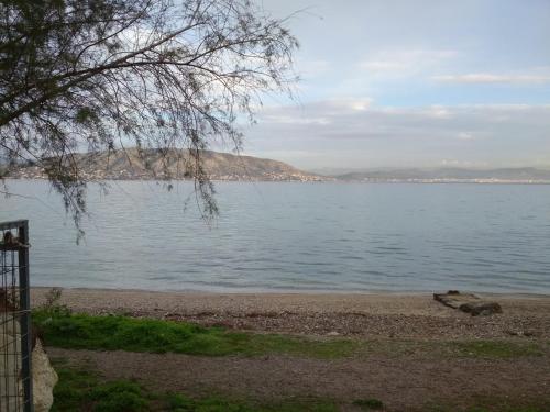  Seaside Studio in 18903 Salamís