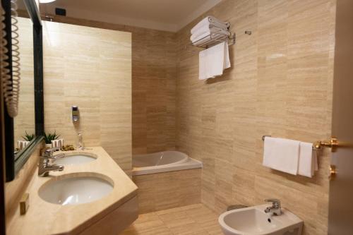 Hotel Alga - image 7