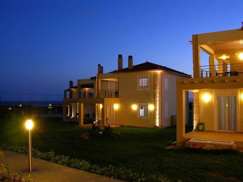 Antonios Village Hotel & Apartments