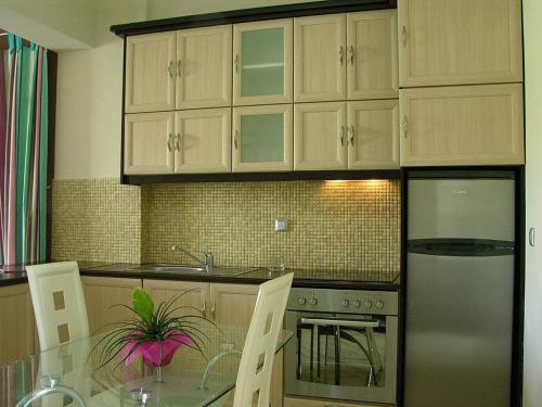 Antonios Village Hotel & Apartments