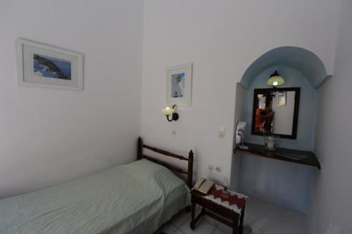 Kavalari Hotel Kavalari Hotel is conveniently located in the popular Fira area. Both business travelers and tourists can enjoy the hotels facilities and services. Take advantage of the hotels free Wi-Fi in all roo