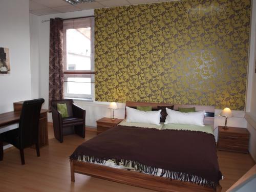Hotel am Schützenberg - image 12