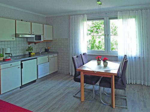 Modern Apartment in Schwalefeld Germany near Ski Area - image 2