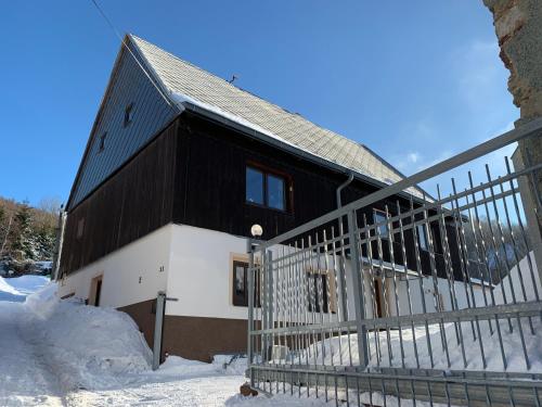 Vybavený apartmán v lyžařském středisku Mikulov v Krušných horách - Accommodation - Mikulov v Krušných Horách