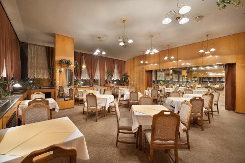 Hotel Kladno - image 2