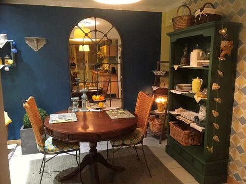 Létesítmények, La Parenthèse (La Parenthese) in Casteljaloux