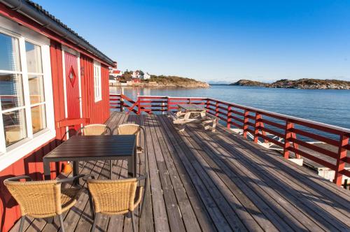 Iekārtas, Henningsvær Rorbuer in Henningsvaer