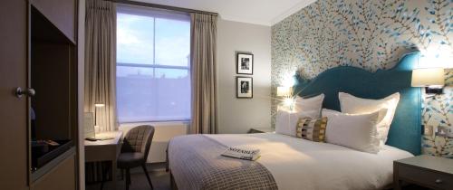 54 Queen's Gate Hotel - image 13