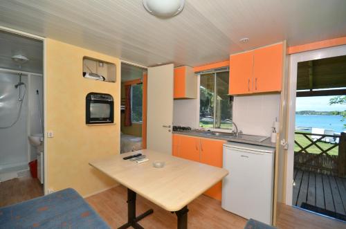virtuve, Arena Tasalera Mobile Homes in Pamici