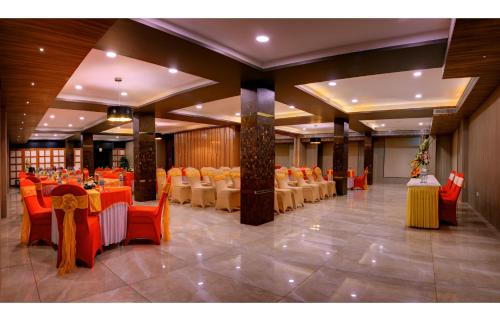 Udaan Clover Hotel Banquet & Spa