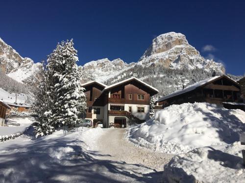  Apartments Fiordalisi in Kolfuschg