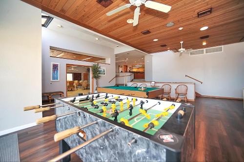 Oceanique Resort by Capital Vacations - image 5