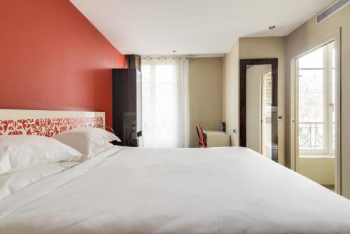 Guestroom, Pavillon Nation in 11th - Bastille - Republique