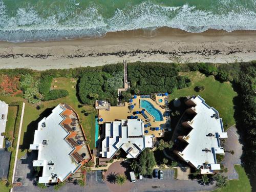 Oceanique Resort by Capital Vacations in Indian Harbour Beach, USA