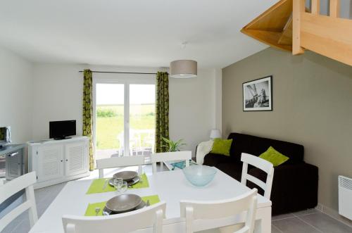 Résidence Néméa Le Domaine des Mauriers - image 7