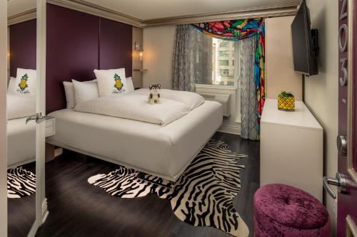 Staypineapple, An Artful Hotel, Midtown New York