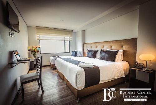 3 twin beds