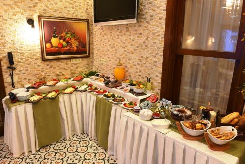 Elyka Hotel - image 12