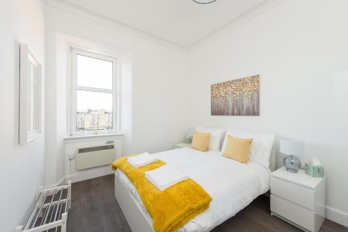 The Stewart Apartment, Murrayfield, Edinburgh and the Lothians