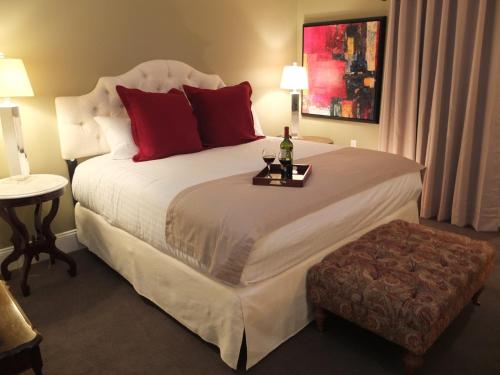 luxury hotels in Jackson, Michigan