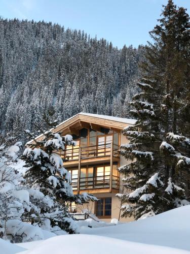 Superior Chalet