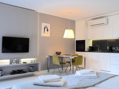 Studio Łazarza 13 Room Type - Deluxe Studio