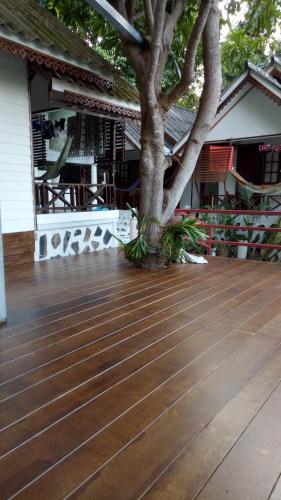 Standard Bungalow with Fan image 10
