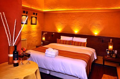Hotel Jardines de Uyuni Stop at Hotel Jardines de Uyuni to discover the wonders of Uyuni. Offering a variety of facilities and services, the hotel provides all you need for a good nights sleep. 24-hour front desk, restauran