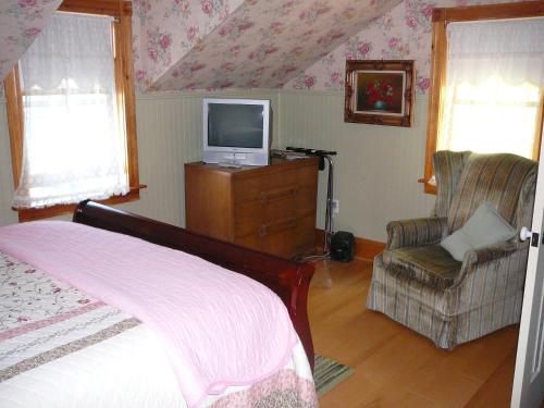 Gables Bed & Breakfast, Stayner (zdjęcie 8)