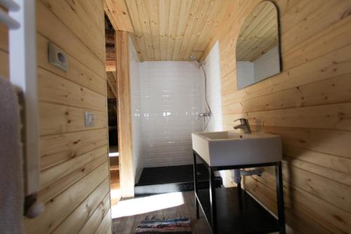 Mountain Cricket Chalets and Apartments Gudauri