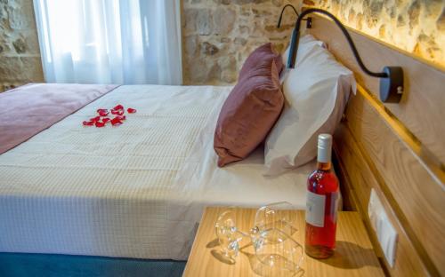 Photo - Elma Suites