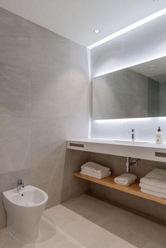 Hotel Distrito Oeste Room Type - Double Room with Extra Bed