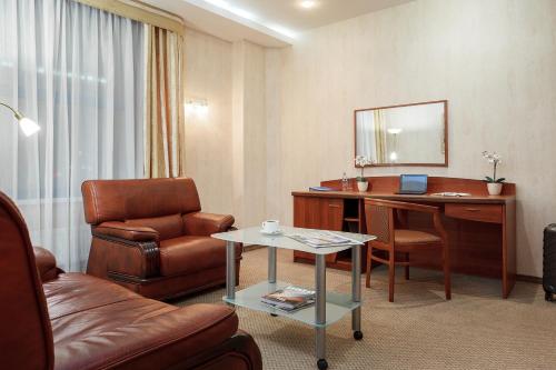 Hotel Nikol - main image