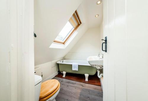 Old Kipper Cottage Old Kipper Cottage