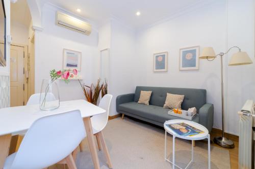 Apartment IV image 10