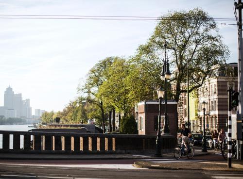 SWEETS - Nieuwe Amstelbrug, Amsterdam (photo 11)
