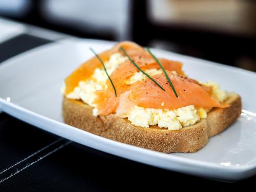 Toulson Court - image 8