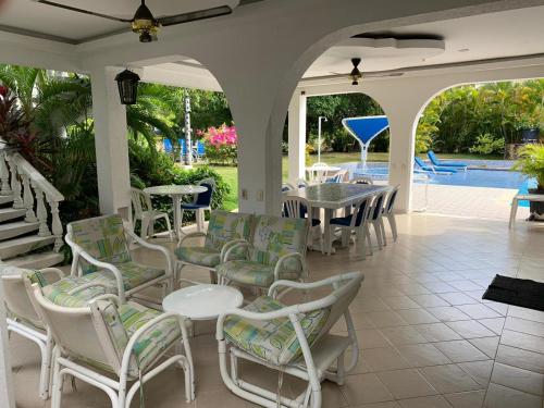 Balkon/terasa, Casa Girardot Condominio El penon 5 Habitaciones. in Girardot