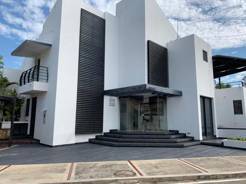 Ulaz, Casa Girardot Condominio El penon 5 Habitaciones. in Girardot