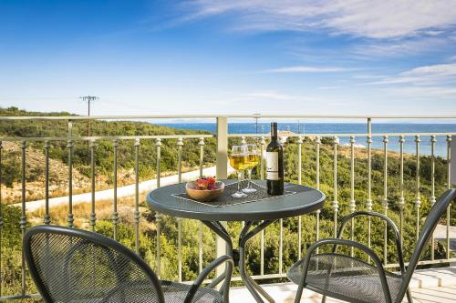 Brand New Skala Beach Apartment- Pieno Di Luce