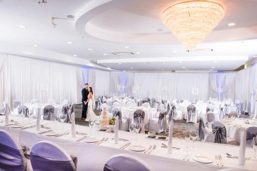 La Mon Hotel & Country Club - image 6