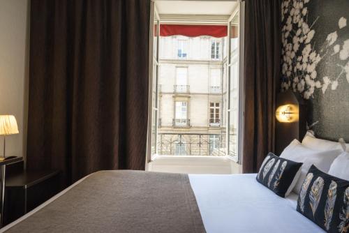 Hotel Voltaire Opera Nantes Centre - image 4