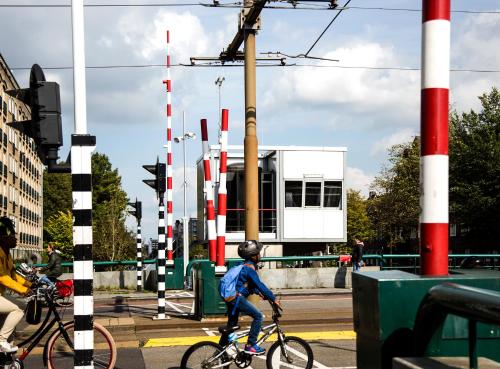 SWEETS - Wiegbrug, Amsterdam (Foto 3)