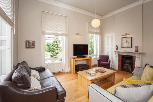 Stunning Spacious Central Apartment near Parade Gardens, Bath (photo 6)