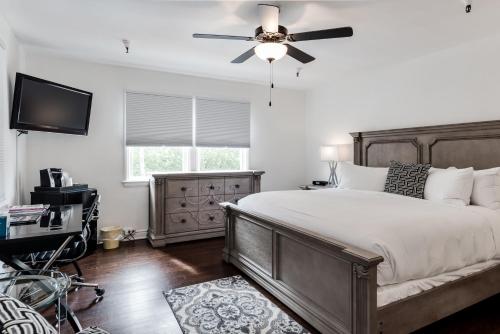 Palm Beach Historic Inn - image 12