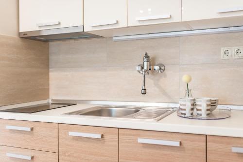 One-Bedroom Apartment with Balcony (2 - 4 Adults)