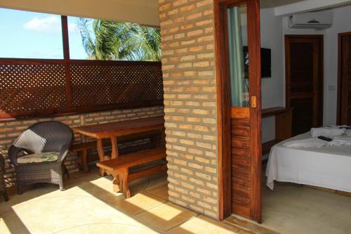 B & B Girassol